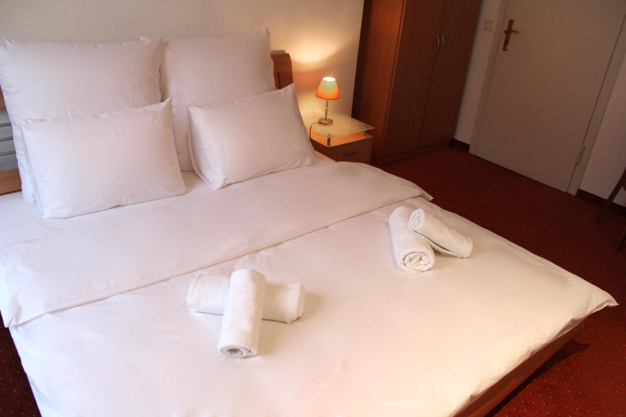 Hotel Mozart Bona Exterior foto