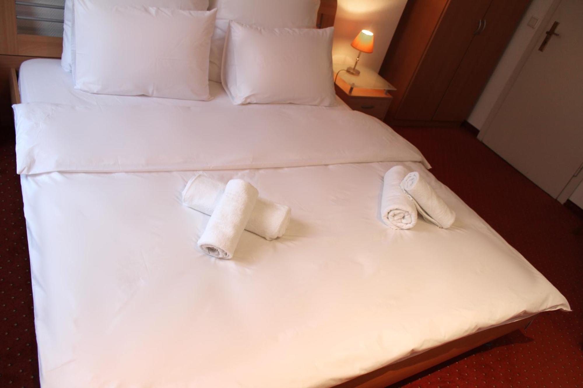 Hotel Mozart Bona Exterior foto